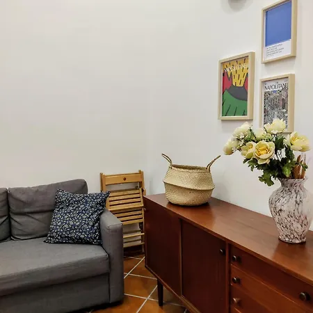 Casa Alighieri * Naples
