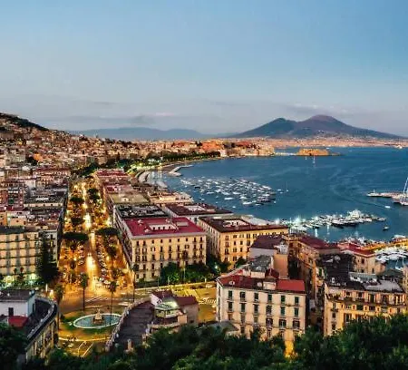 A Ninnella * Naples