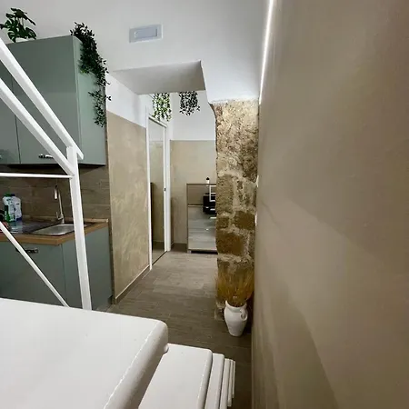 House Karol * Naples
