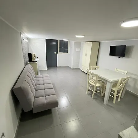 Lovely House Bed & Breakfast Napoli
