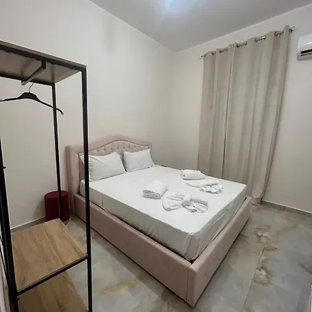Valentino House Vico Mattonelle 48 Apartment *