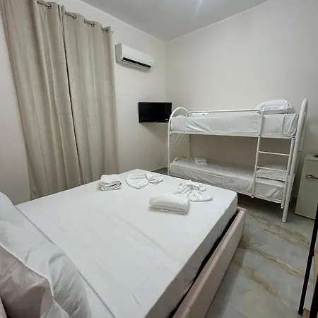Valentino House Vico Mattonelle 48 Apartment *