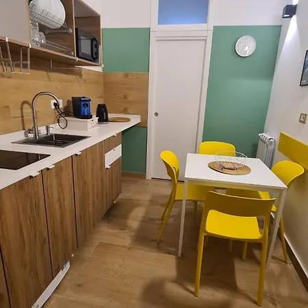 Happy House 3 Apartment *