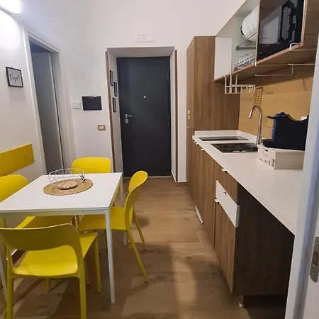 Apartment Happy House 3 *