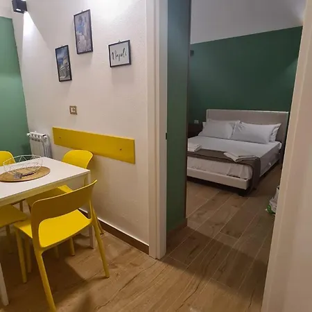 Apartment Happy House 3 Naples