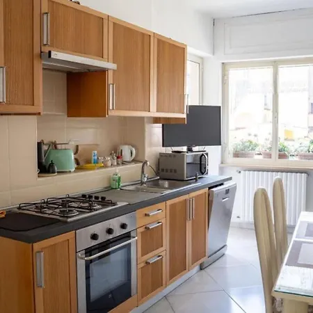 Super Elegante Centro Con Posto Auto E Wifi Veloce Apartment *