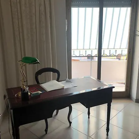 Super Elegante Centro Con Posto Auto E Wifi Veloce Apartment
