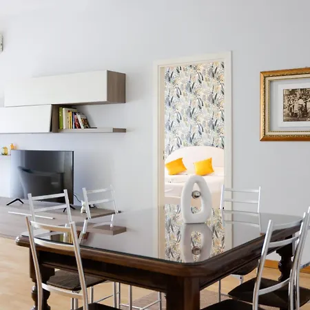 Apartment Riviera Di Chiaia 207