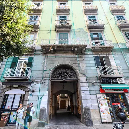 Santa Teresa Degli Scalzi 118