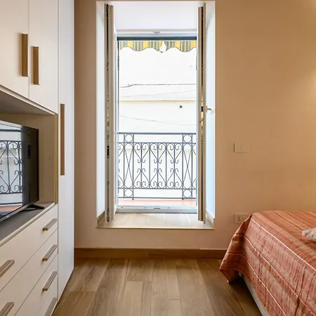 Dimora Aragonese Apartment