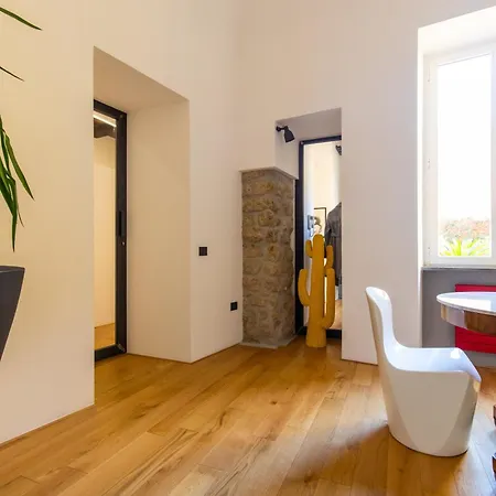 Amana Apartment *