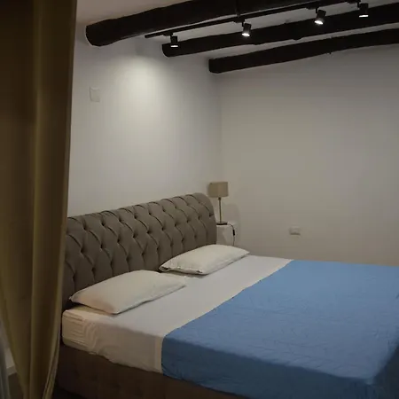 House Vico Lungo A Toledo *