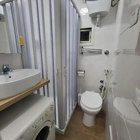 Santa Chiara Attic , 4 Floor No Elevator Apartment *