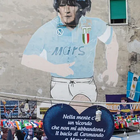 Il Vicoletto A Toledo Naples