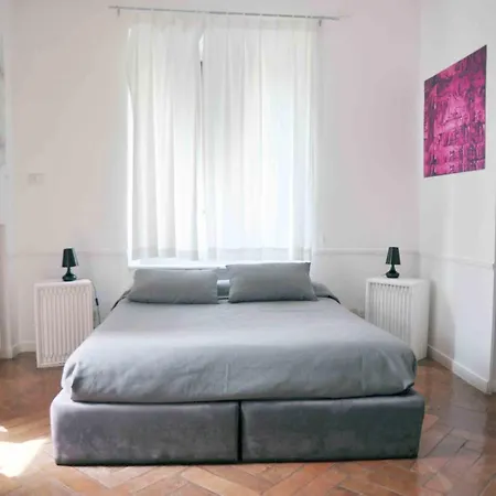 Residenza Le Rose D'arte Neapol