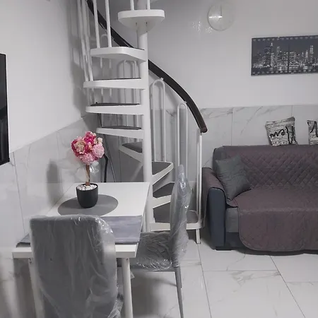 Piccola House *