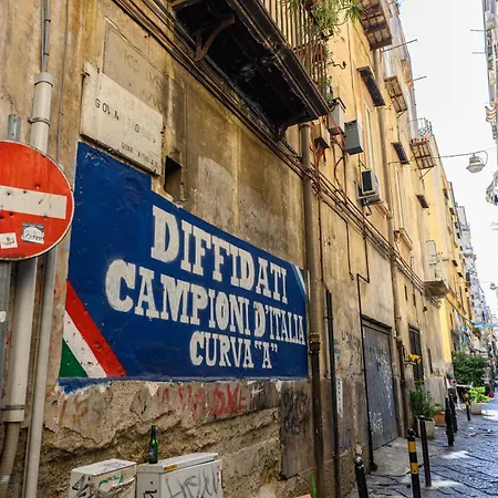 Apartment Piazza Dante & Wi-fi Naples