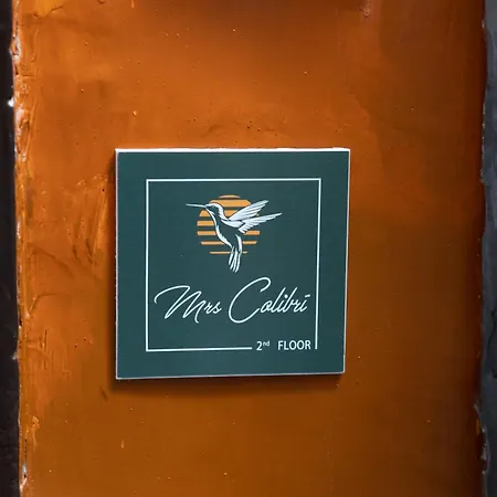 Colibri A Piazza Dante Appartamento