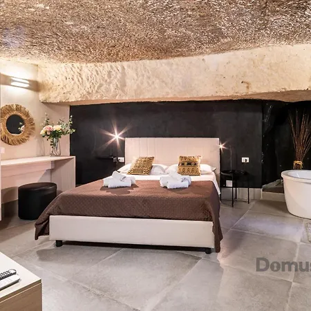 La Casa Nel Tufo By Domusextra *