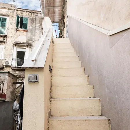 La Casa Nel Tufo By Domusextra