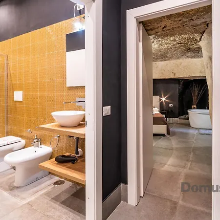 La Casa Nel Tufo By Domusextra Holiday home Naples