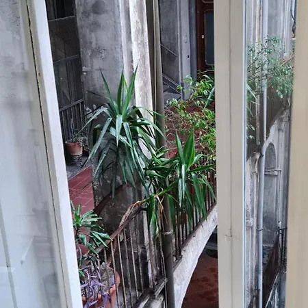 152room * Naples