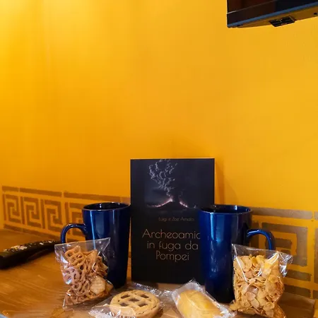 Homestay La Casa Di Luale E Zoe Naples