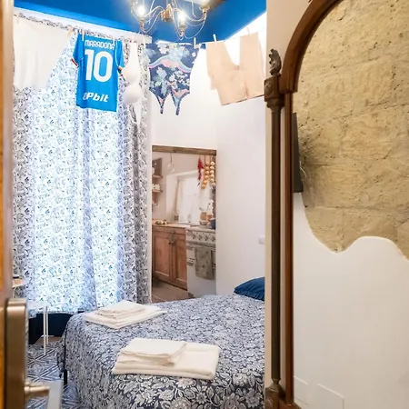 Homestay La Casa Di Luale E Zoe Naples
