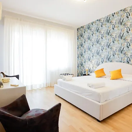 Riviera Di Chiaia 207 Apartment *