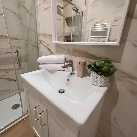 Apartment Essence