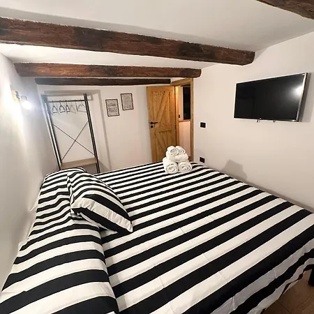 Delta Urban Loft Apartment *