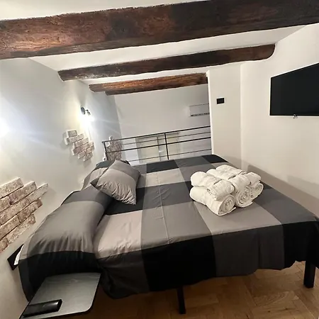 Delta Urban Loft Apartment Naples