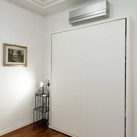 Apartment Casa Chiaia *