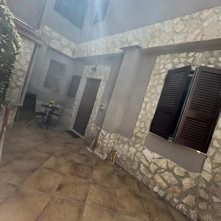 Diamond Apartment
