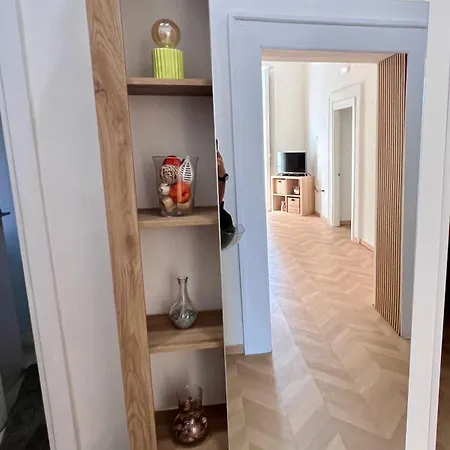 La Maison De L'italie Apartment Naples