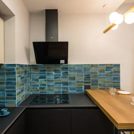Apartment Tribunali Trendy By Wonderful Italy