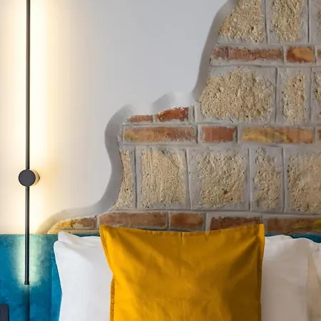 Apartment Tribunali Trendy By Wonderful Italy