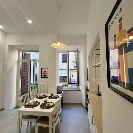 Apartment Elegant Vomero Hideaway - Family Friendly