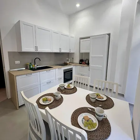 Apartment Elegant Vomero Hideaway - Family Friendly