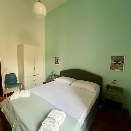 Elegant Vomero Hideaway - Family Friendly *
