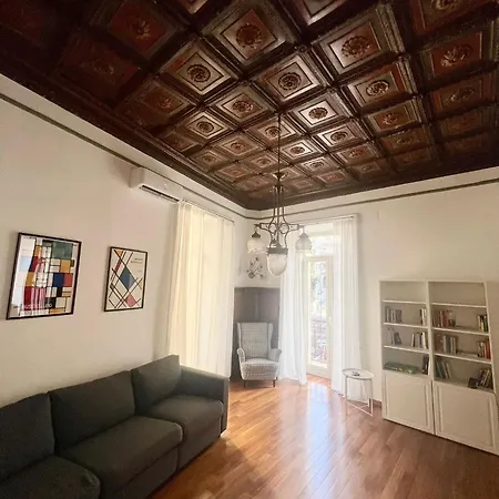 Apartment Elegant Vomero Hideaway - Family Friendly *