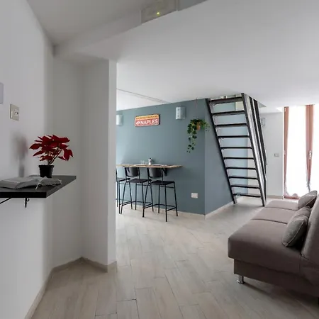 Appartement Hub Station Naples