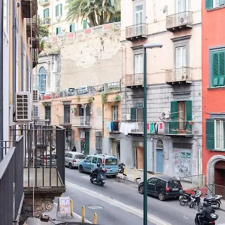 Apartment L'orchidea Al Museo In Centro Naples