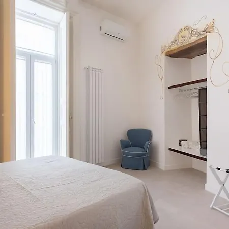 Apartment L'orchidea Al Museo In Centro Naples