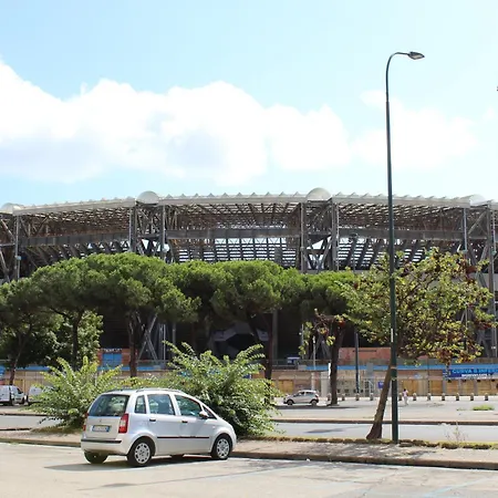 Punto Felice Stadio - Fuorigrotta Centro - Neapel