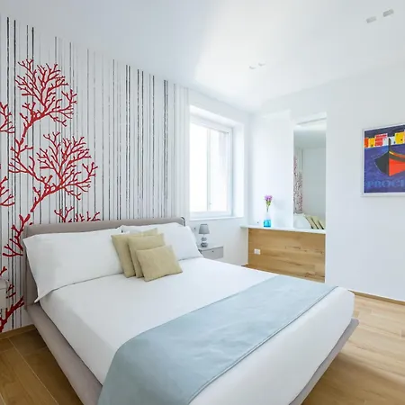 Apartment New Apt In The Heart Of Naples-Attwenty-One Coral *