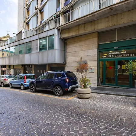 New Apt In The Heart Of Naples-Attwenty-One Coral Apartment *