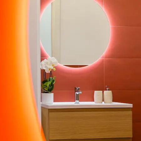 New Apt In The Heart Of Naples-Attwenty-One Coral Apartment