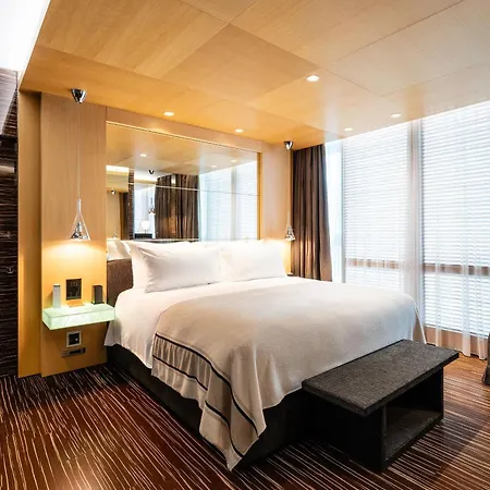 Romeo 5* Napoli