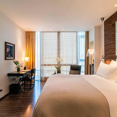 Romeo Hotel